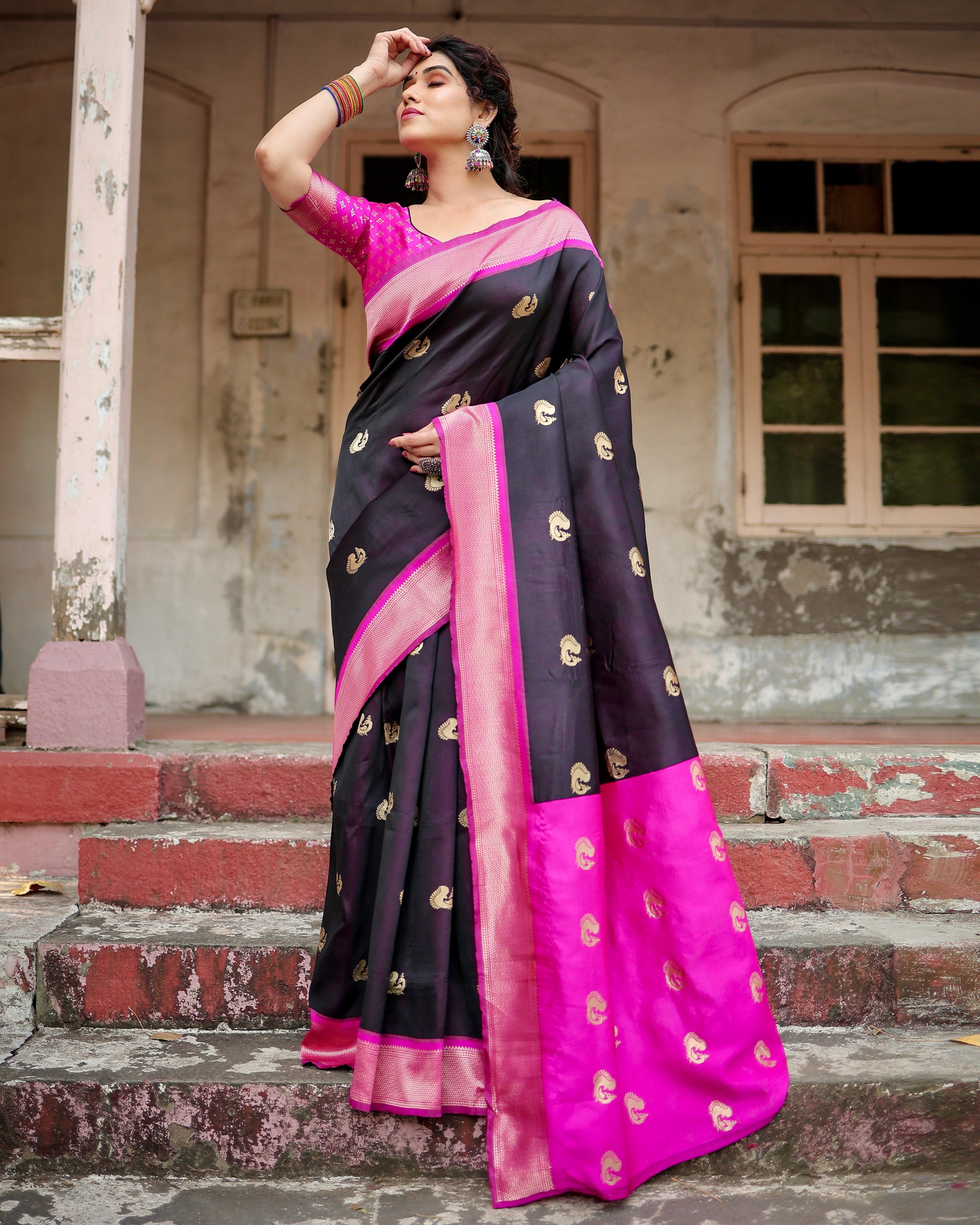 Sareely Black & Pink Ethnic Motifs Art Silk Banarasi Saree