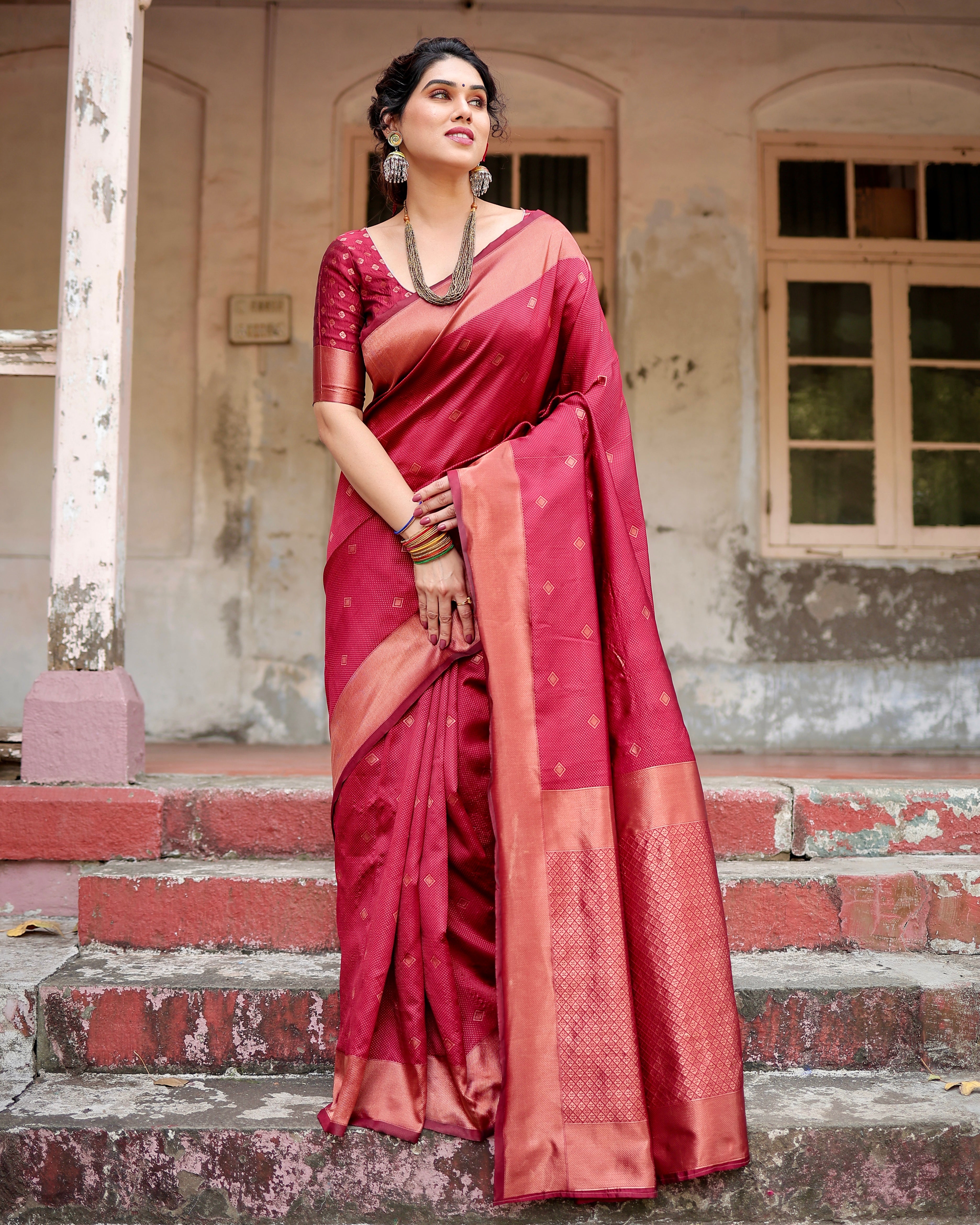 Women's Maroon Jacquard Banarasi Silk Beautiful Saree With Unstiched Blouse