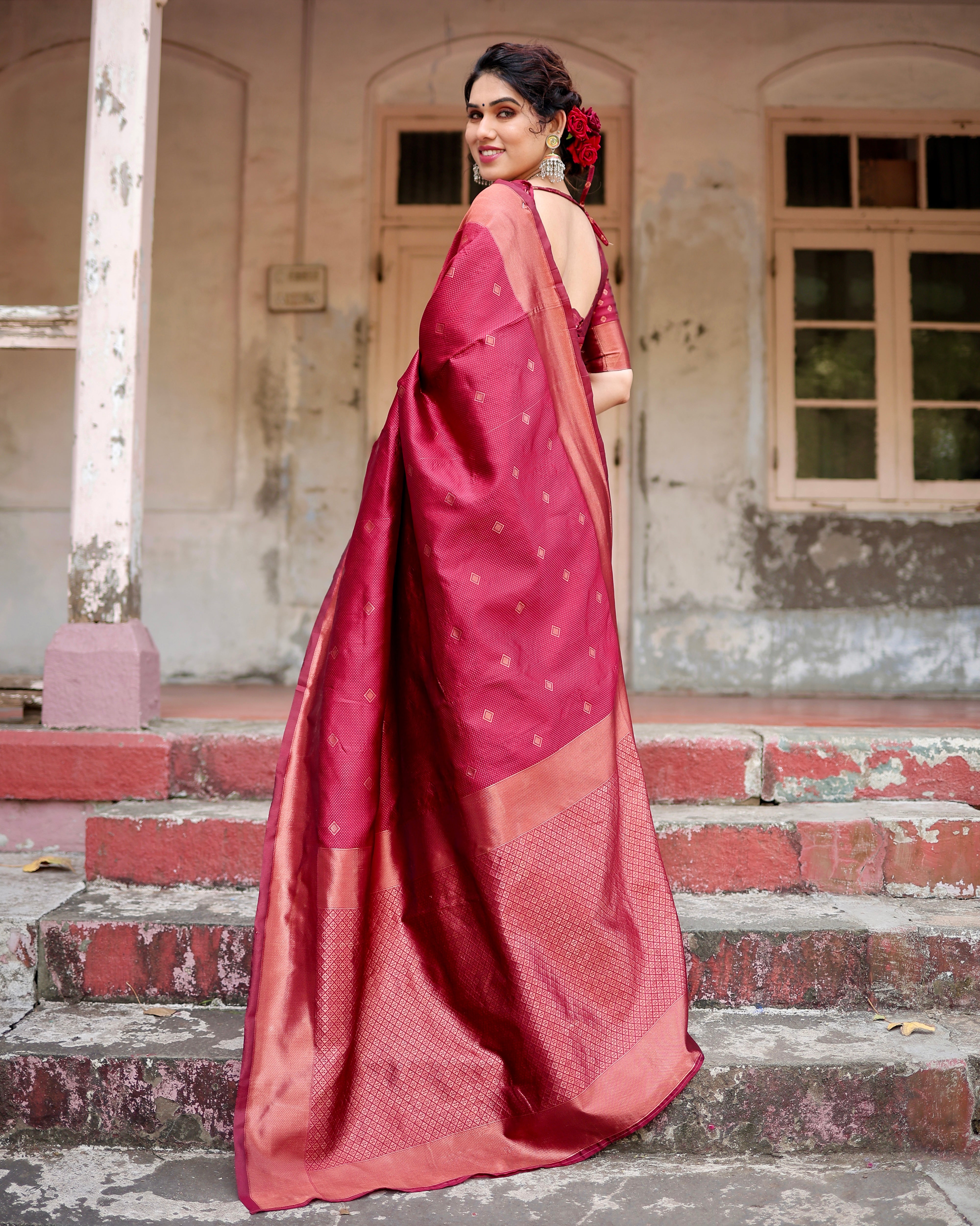 Women's Maroon Jacquard Banarasi Silk Beautiful Saree With Unstiched Blouse