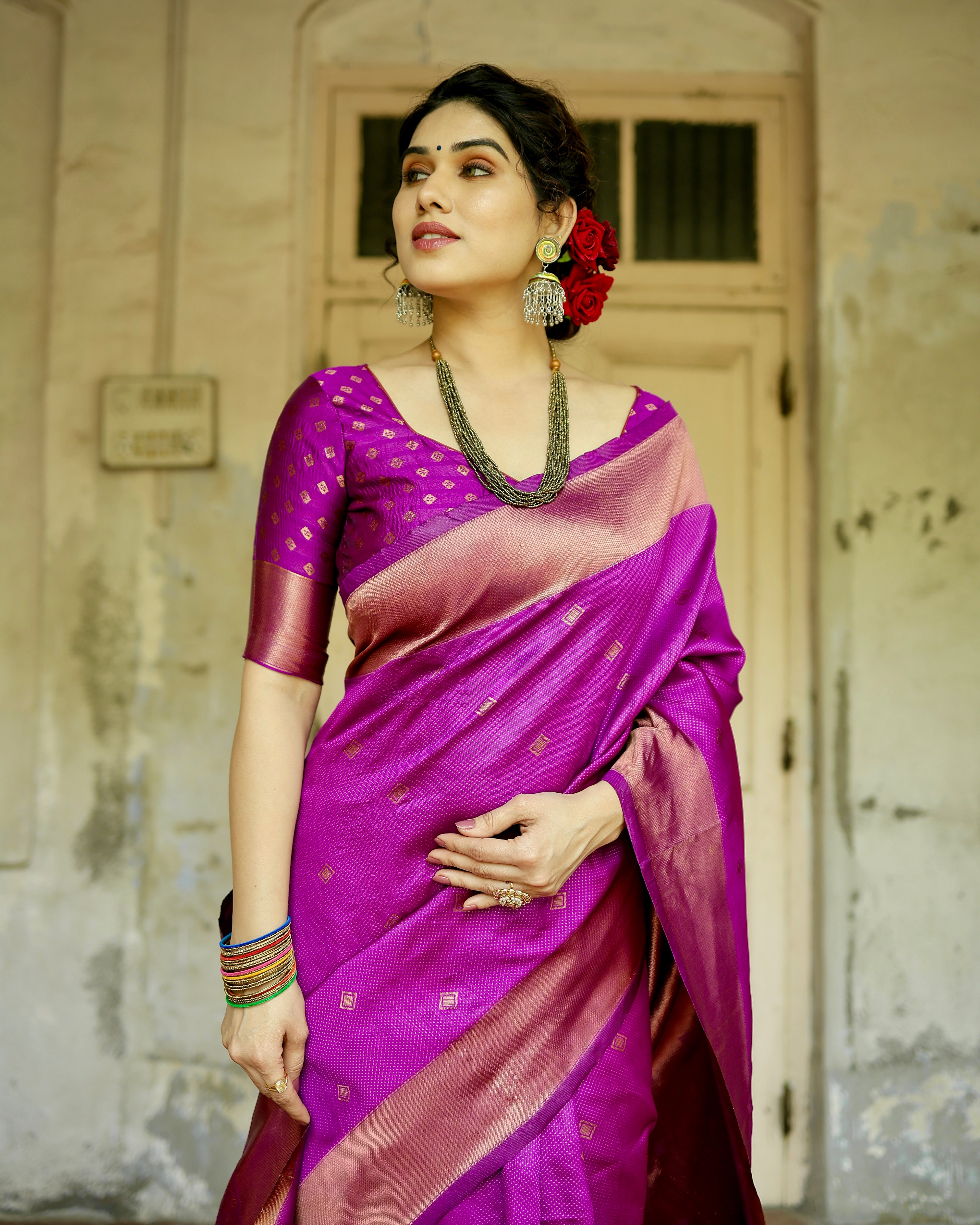 Women's Magenta Jacquard  Banarasi Silk Beautiful Saree With Unstiched Blouse