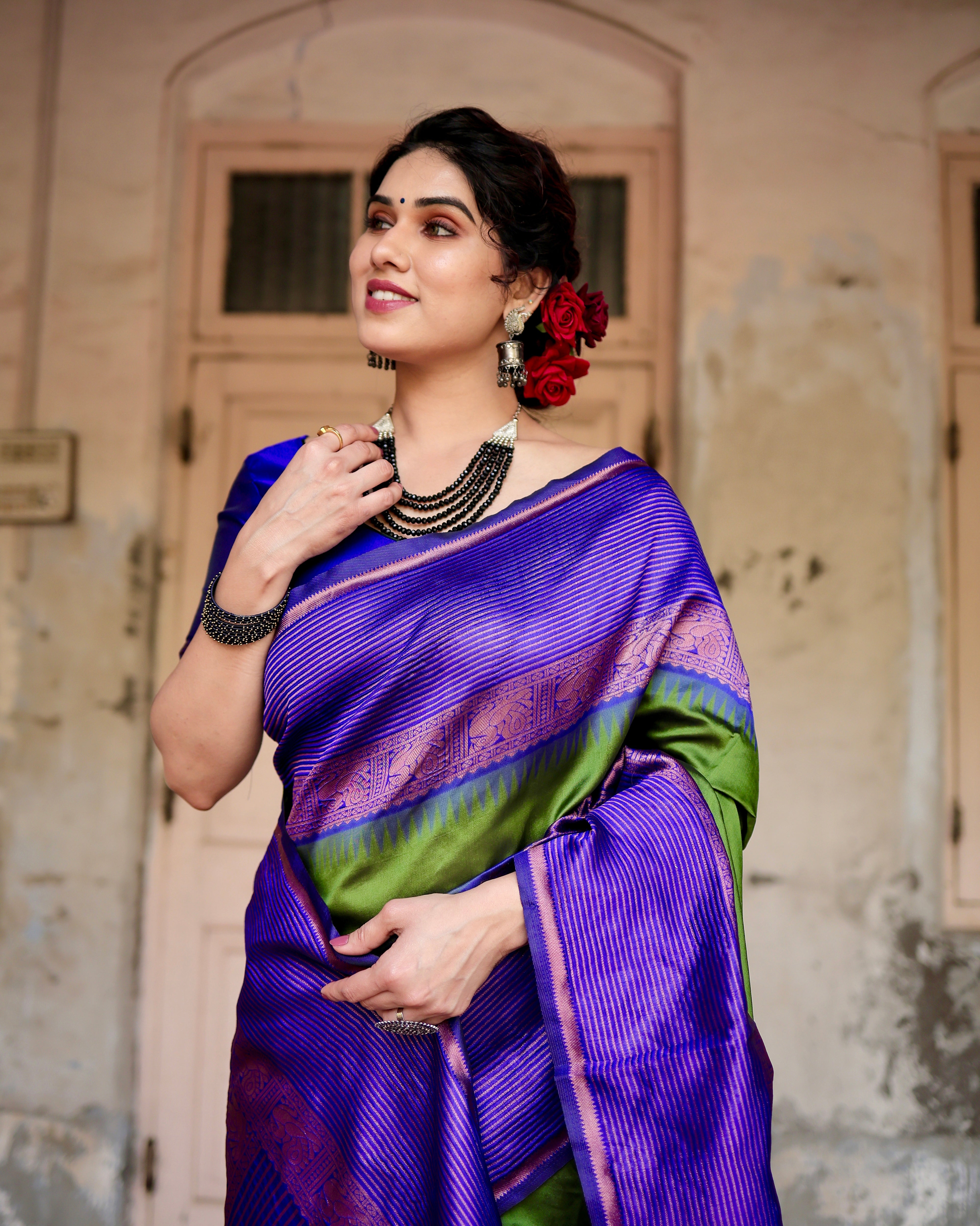 Parrot Green & Royal Blue Pure Soft Kanjivaram Silk Saree With Attractive Blouse Piece - Sareelystore