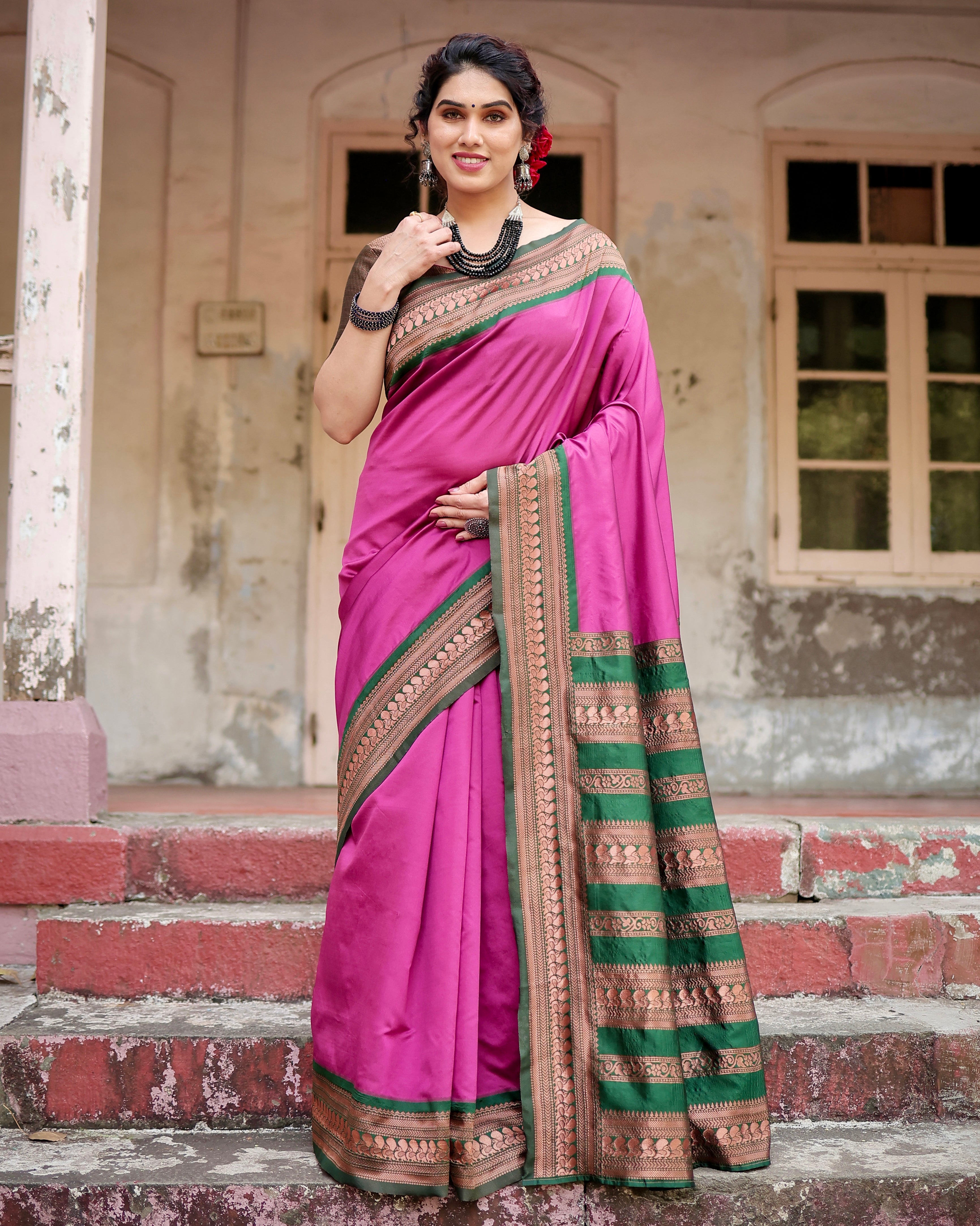 Pure Lilic Banarasi Silk Saree With Zari Comes With Heavy Banarasi Brocade Blouse