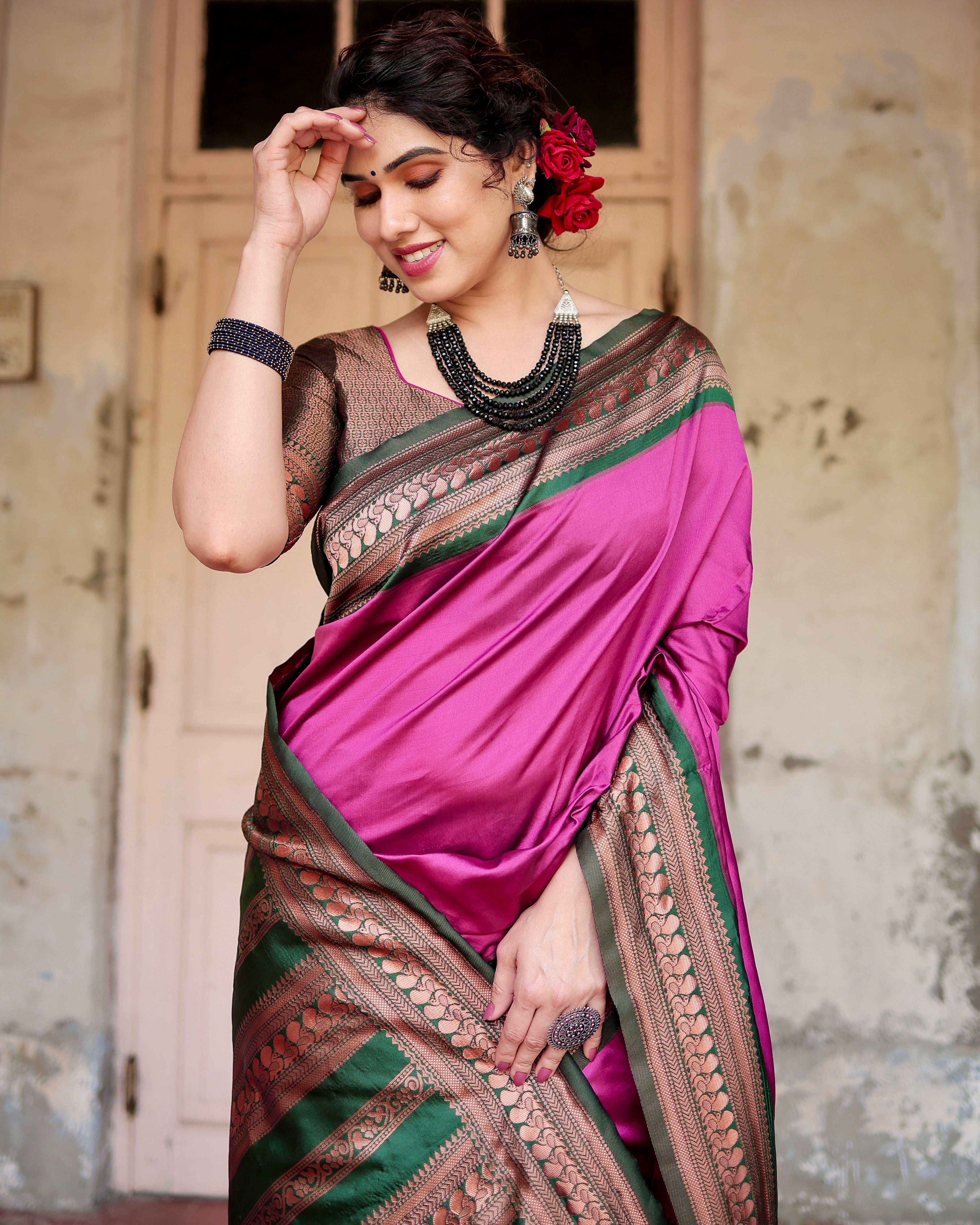 Pure Lilic Banarasi Silk Saree With Zari Comes With Heavy Banarasi Brocade Blouse