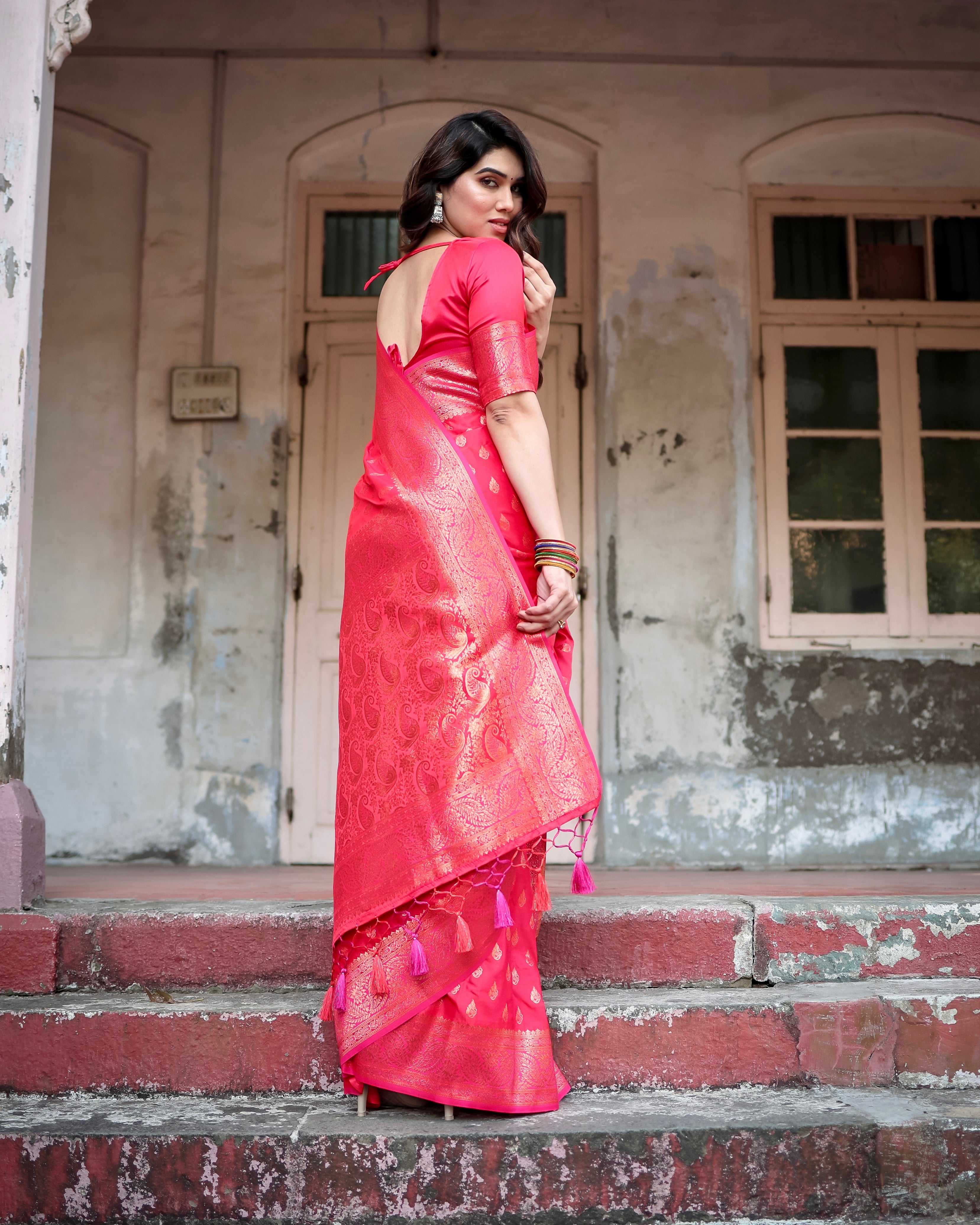 Red Pure Soft Kanjivaram Silk Saree With Attractive Blouse Piece