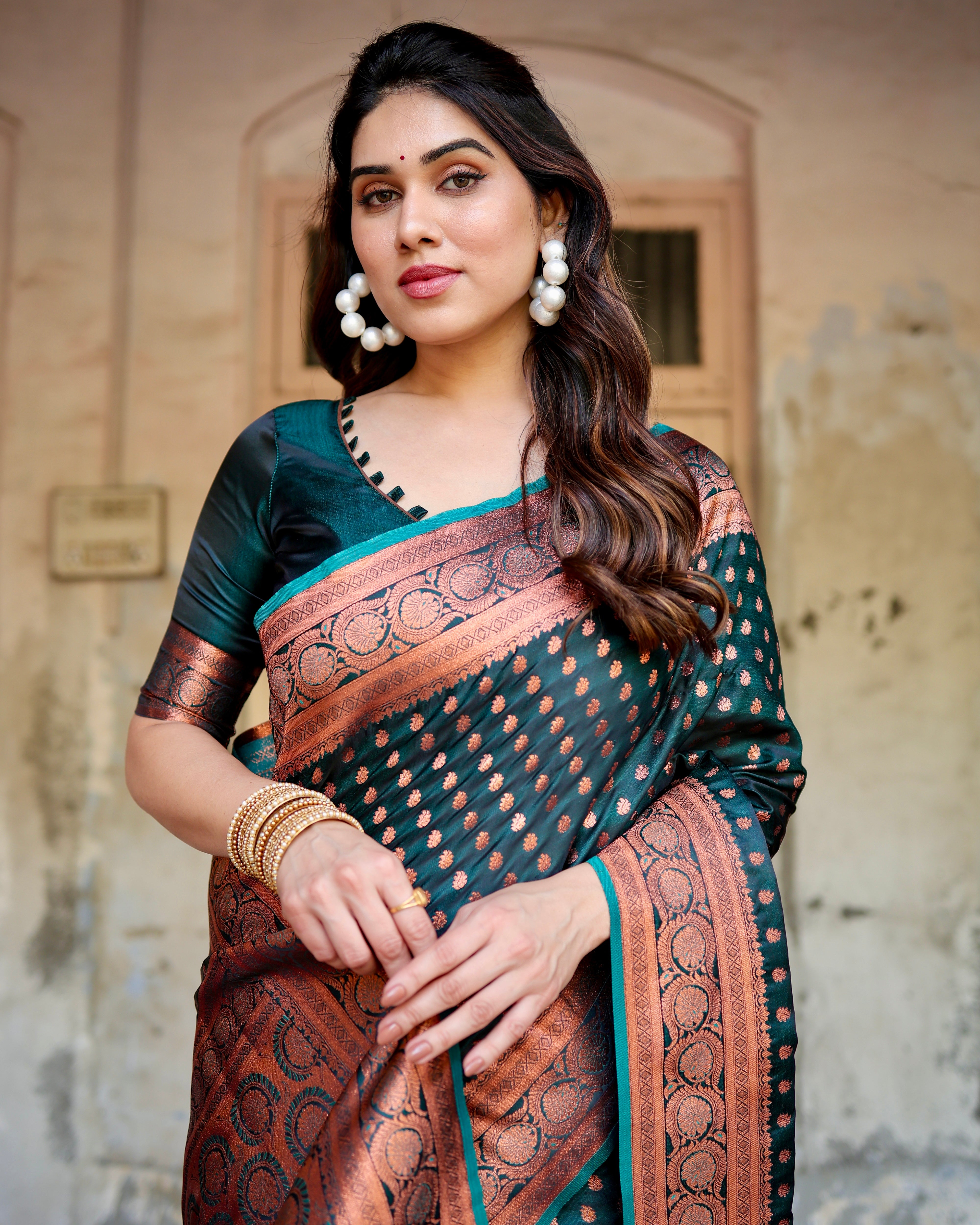 Pure Green Gaji Silk Saree Weaved With Zari With Tassels - Sareelystore