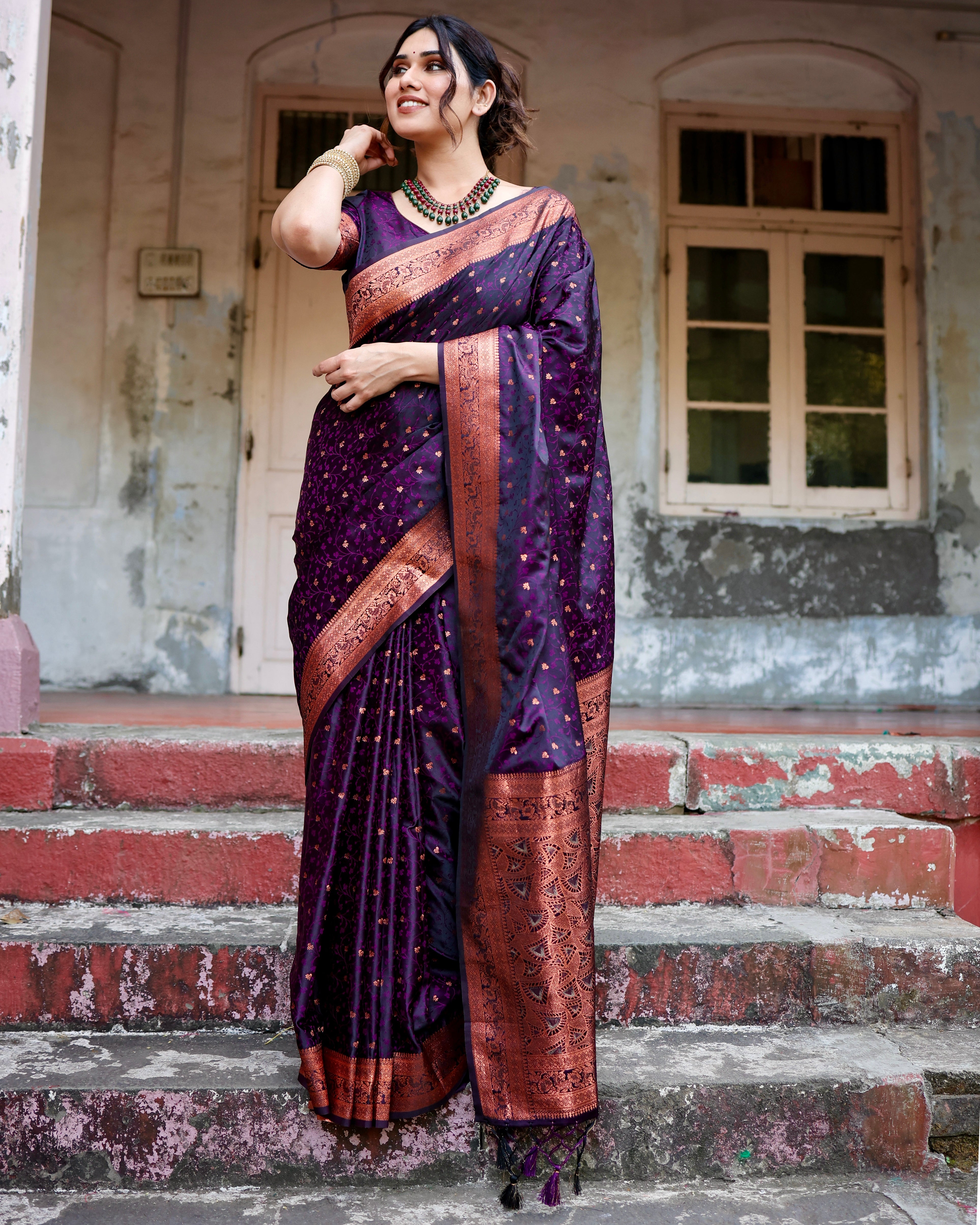 Pure Wine Gaji Silk Saree With Zari Work With Tassels