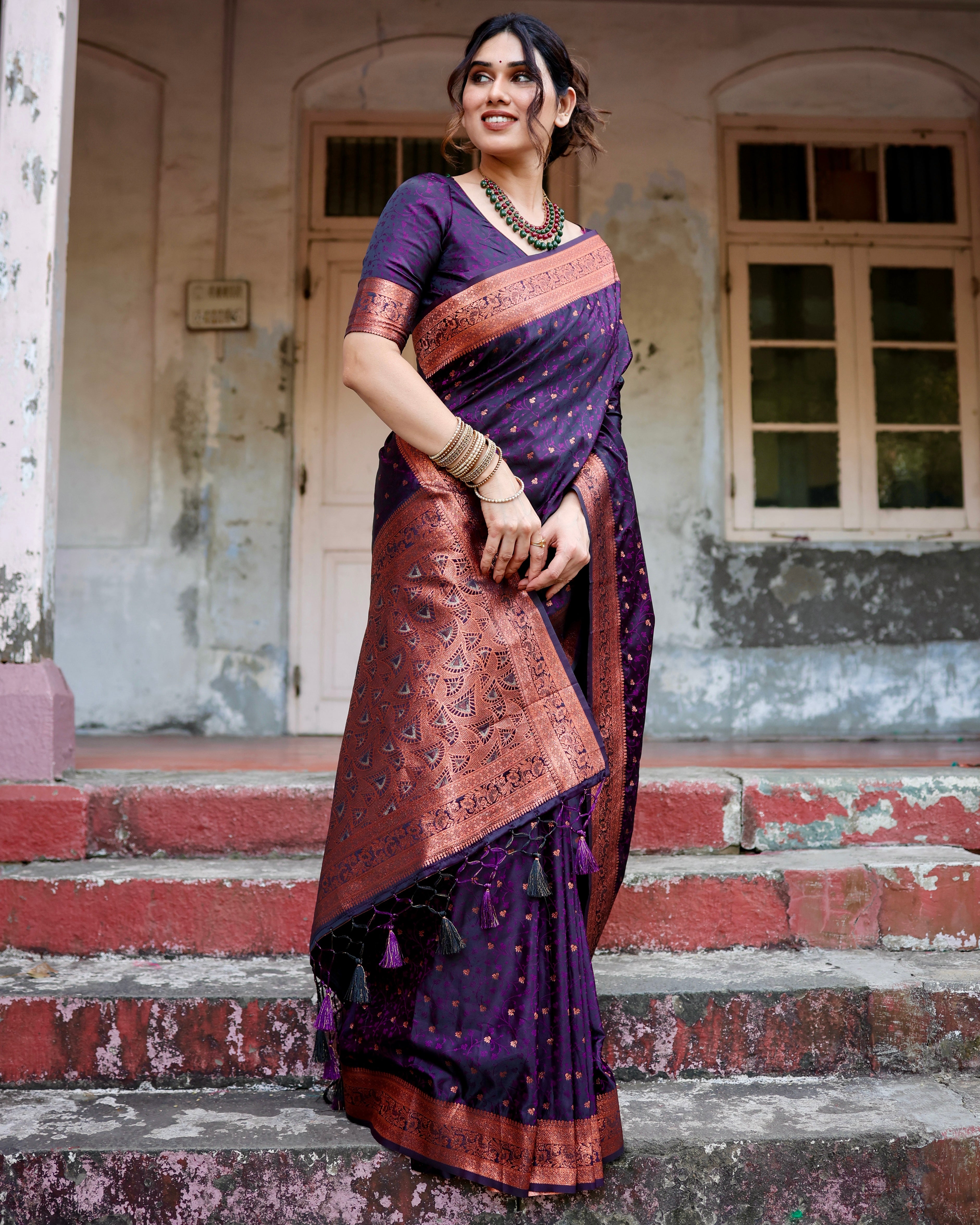 Pure Wine Gaji Silk Saree With Zari Work With Tassels