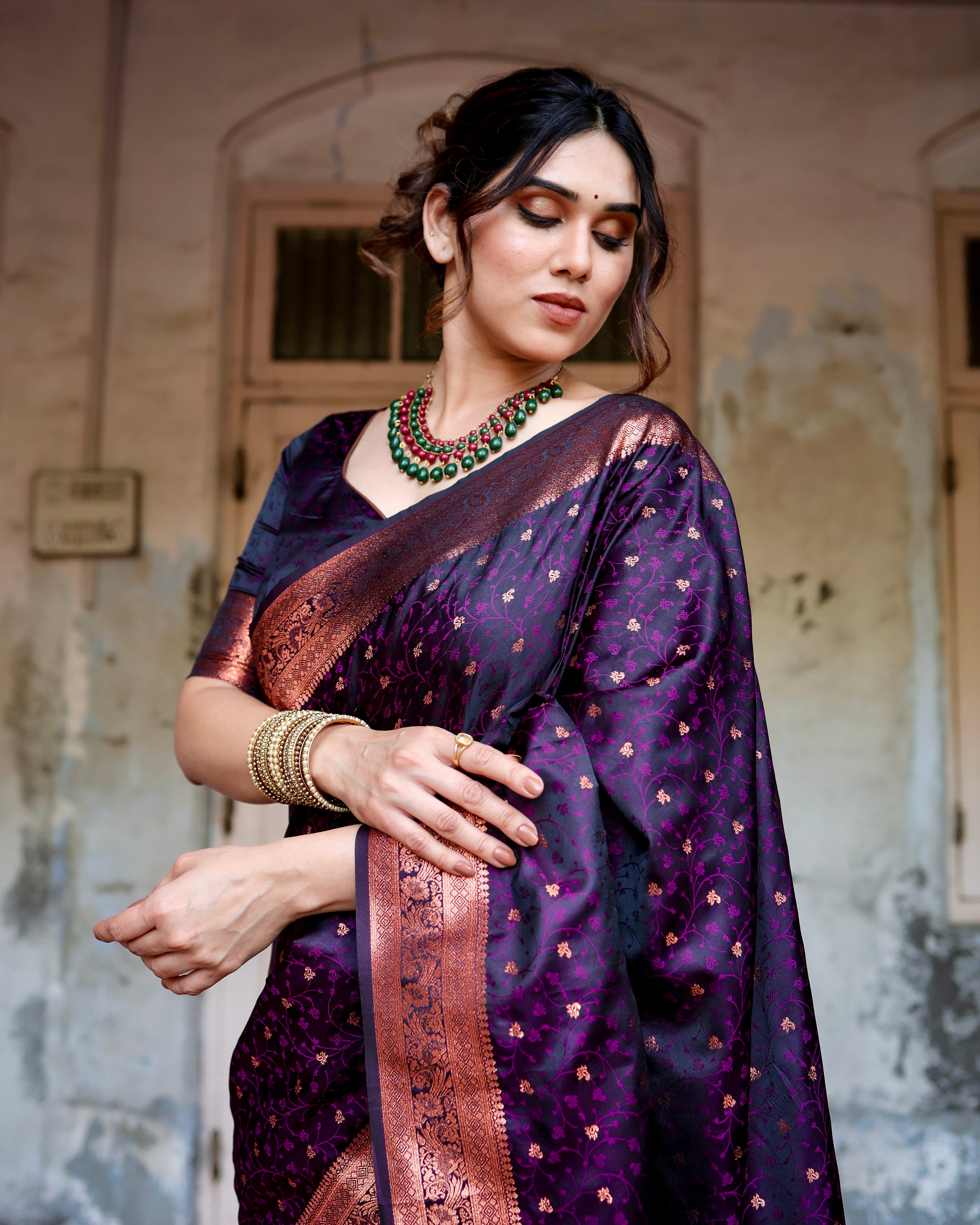 Pure Wine Gaji Silk Saree With Zari Work With Tassels