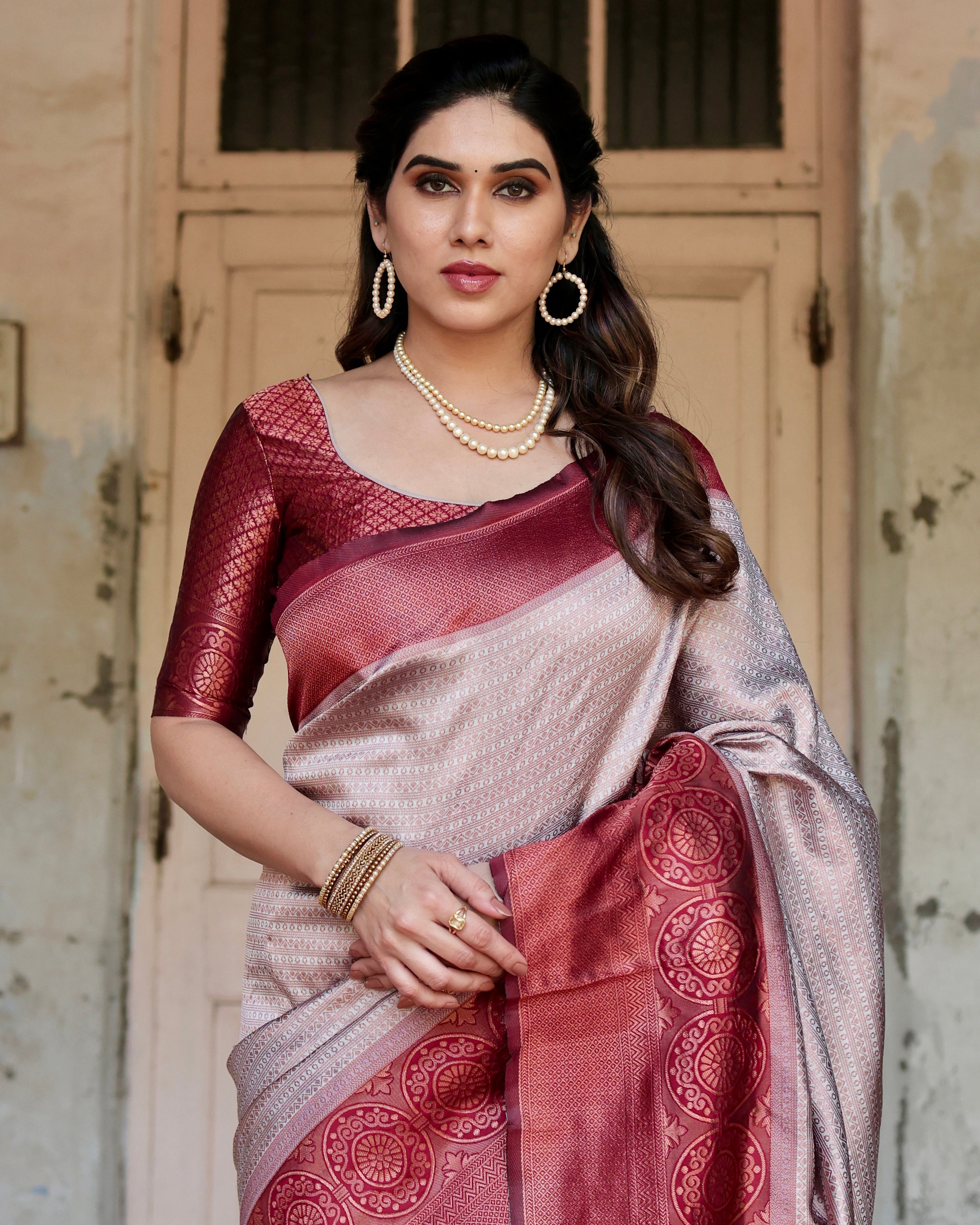 Sareely Grey Women Floral Woven Banarasi Silk Saree