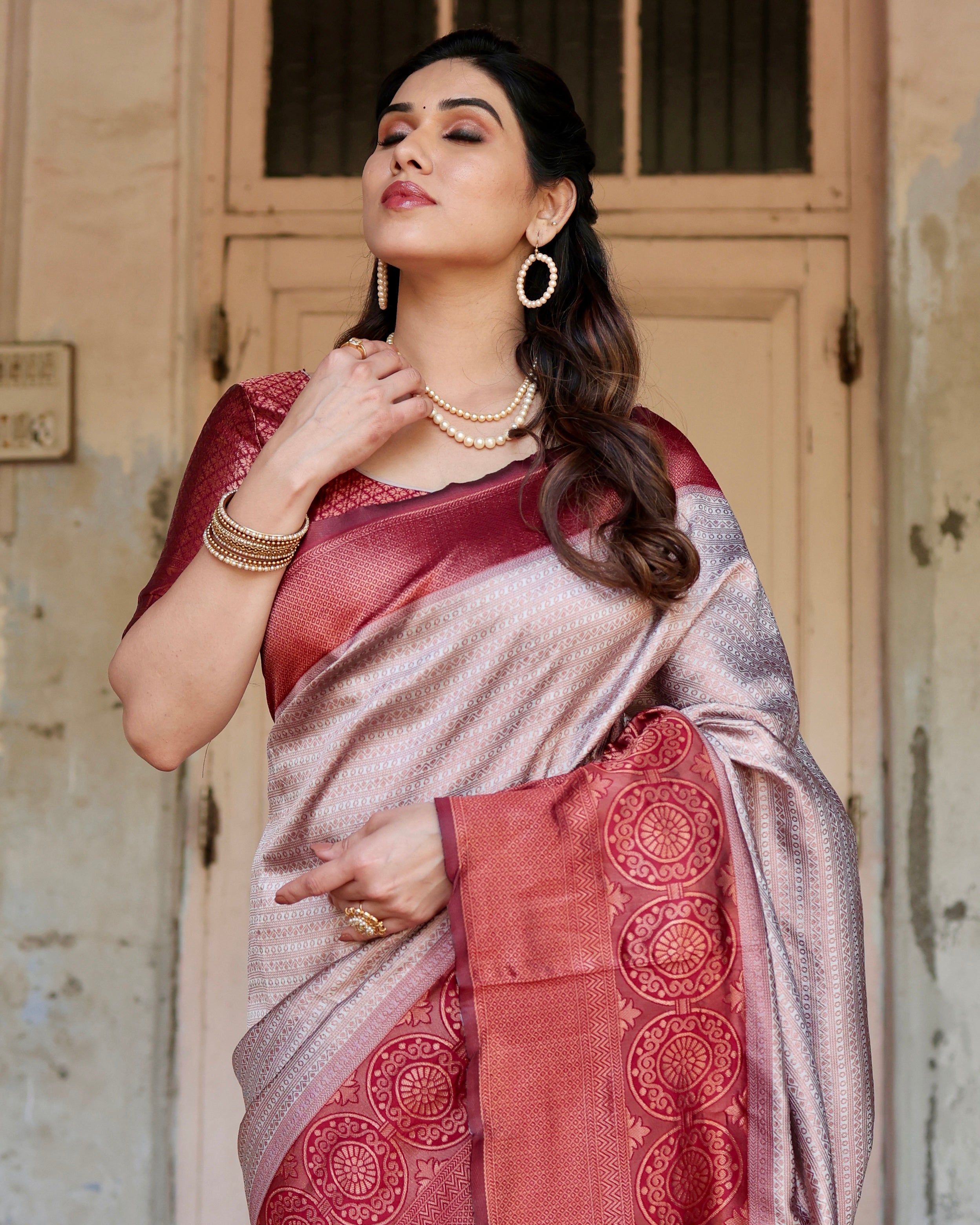 Sareely Grey Women Floral Woven Banarasi Silk Saree