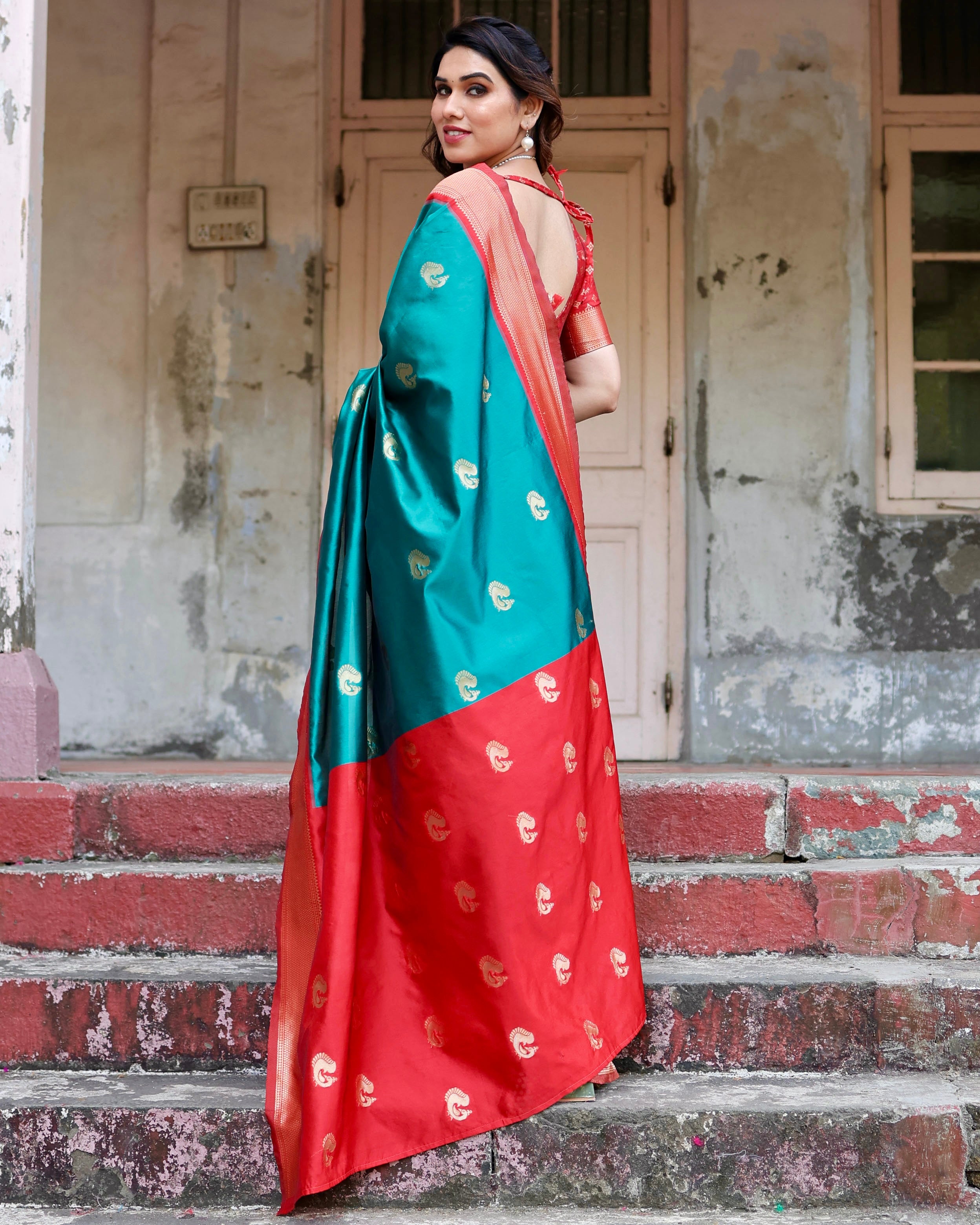 Sareely Rama & Red Ethnic Motifs Art Silk Banarasi Saree