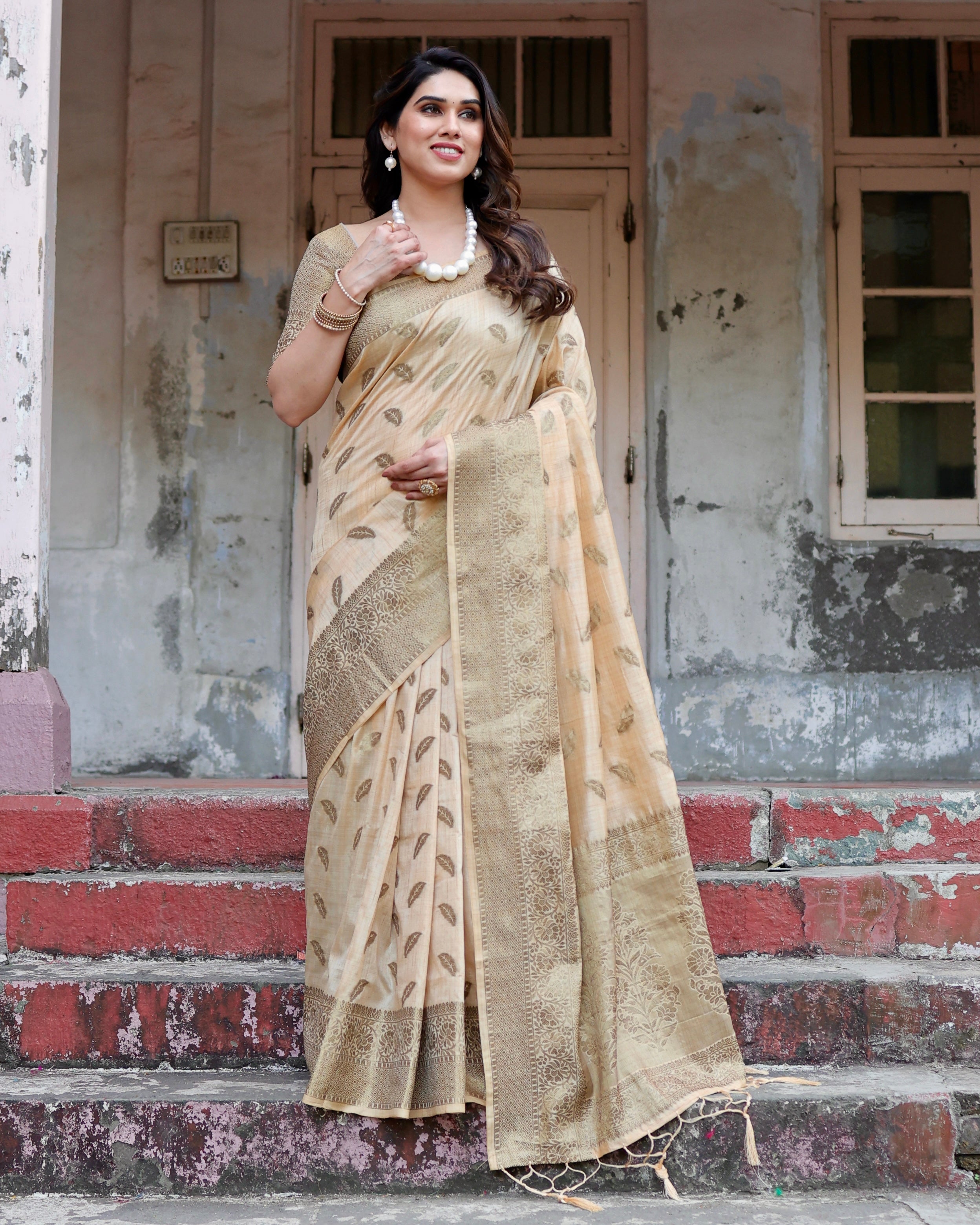 Sareely Cream Kanjivaram Pure Soft Silk Saree with Stunning Blouse Piece