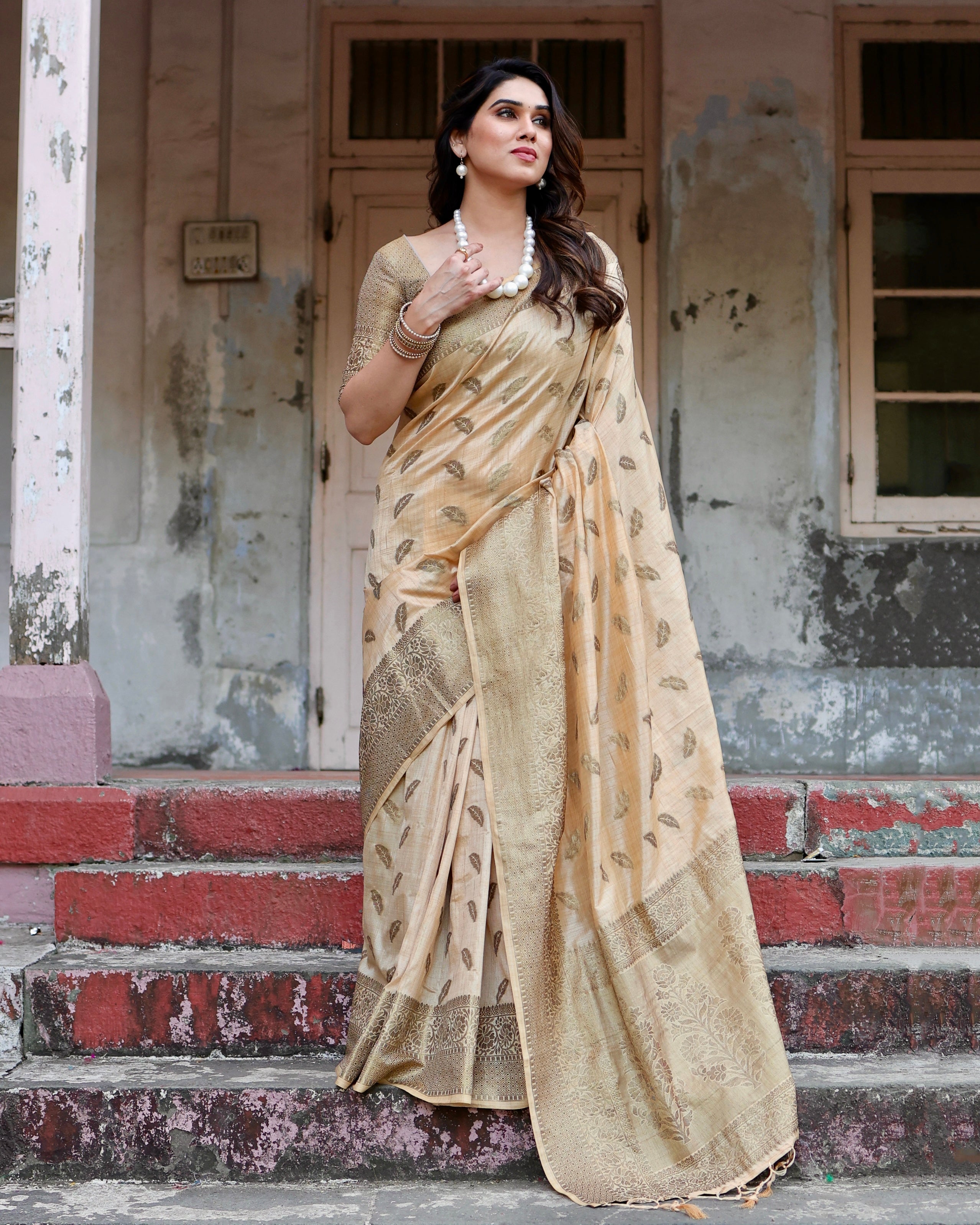 Sareely Cream Kanjivaram Pure Soft Silk Saree with Stunning Blouse Piece