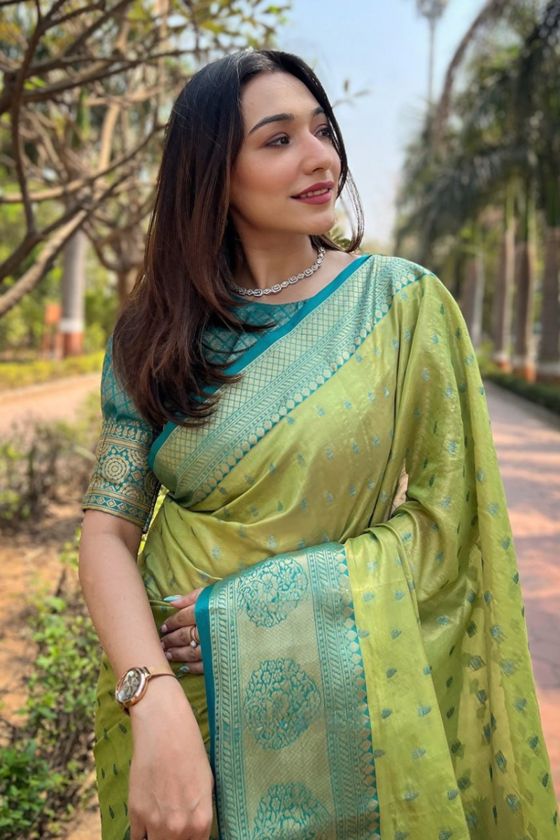 Green Kanchipuram Pattu Traditional Zari Woven Saree