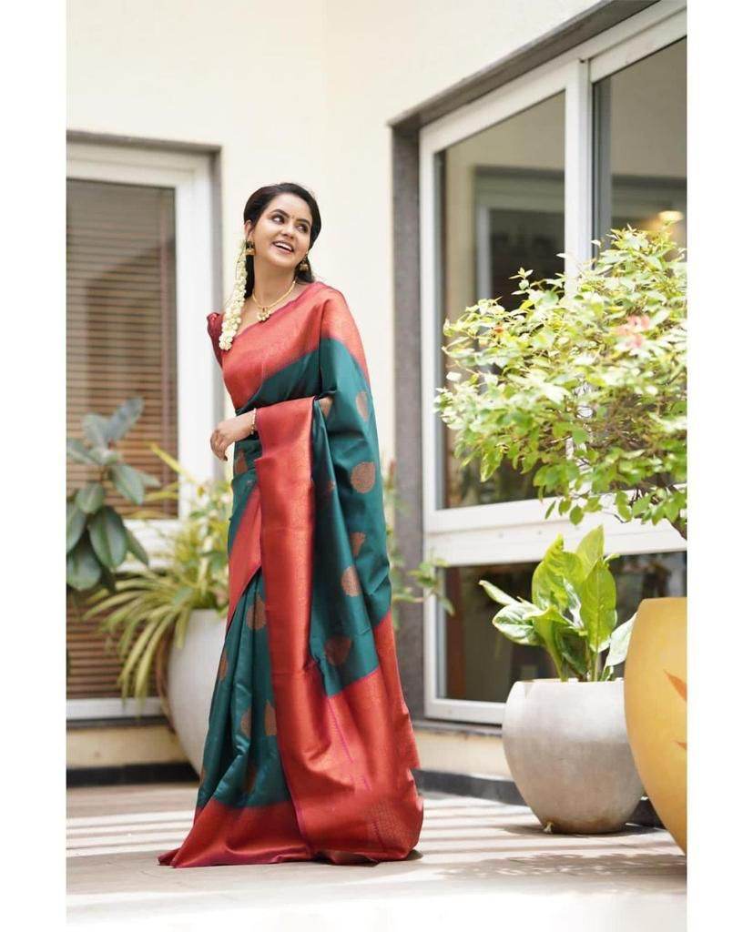 Picturesque Rama Banarasi Silk Saree With Unique Blouse Piece - Sareelystore