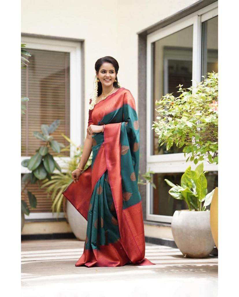 Picturesque Rama Banarasi Silk Saree With Unique Blouse Piece - Sareelystore