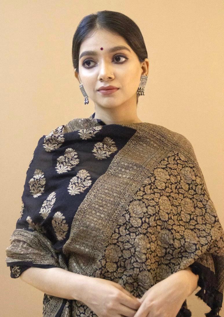 Brilliant Black Soft Silk Saree With Extravagant Blouse Piece