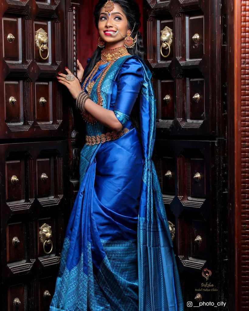 Attractive Blue Soft Silk Saree With Ethnic Blouse Piece