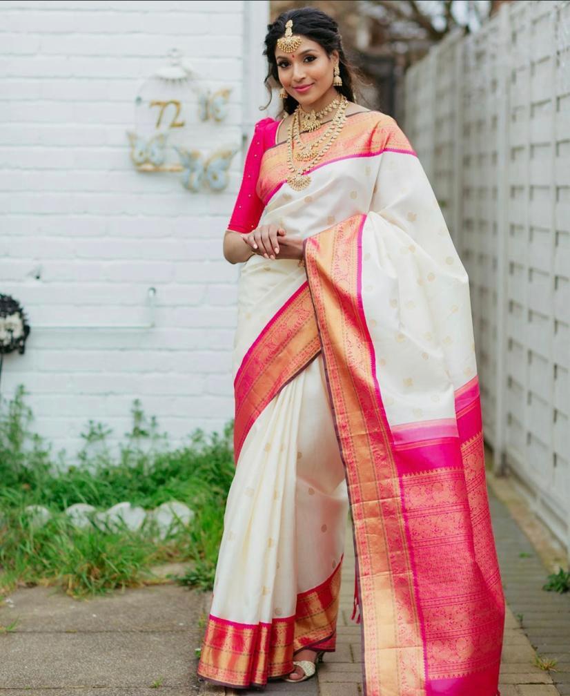 Attractive White Soft Silk Saree With Opulent Blouse Piece