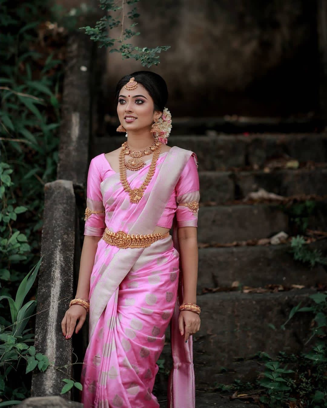 Charming Pink Banarasi Silk Saree With Plangent Blouse Piece