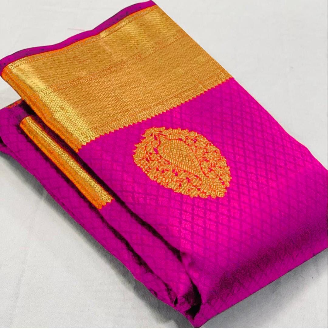 Beautiful Dark Pink Banarasi Silk Saree With Classy Blouse Piece