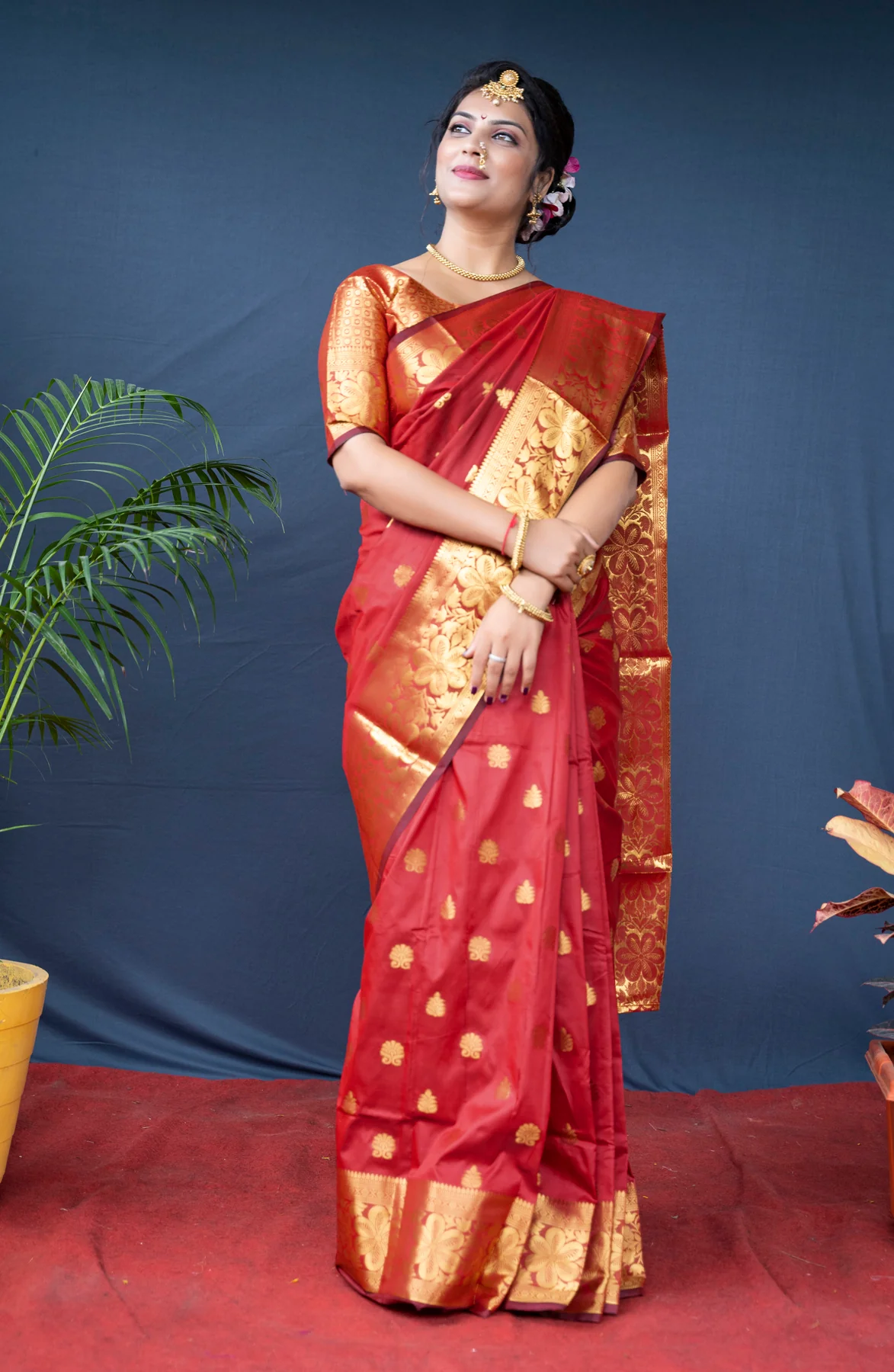 Sareely Red Banarasi Silk Saree With Blouse