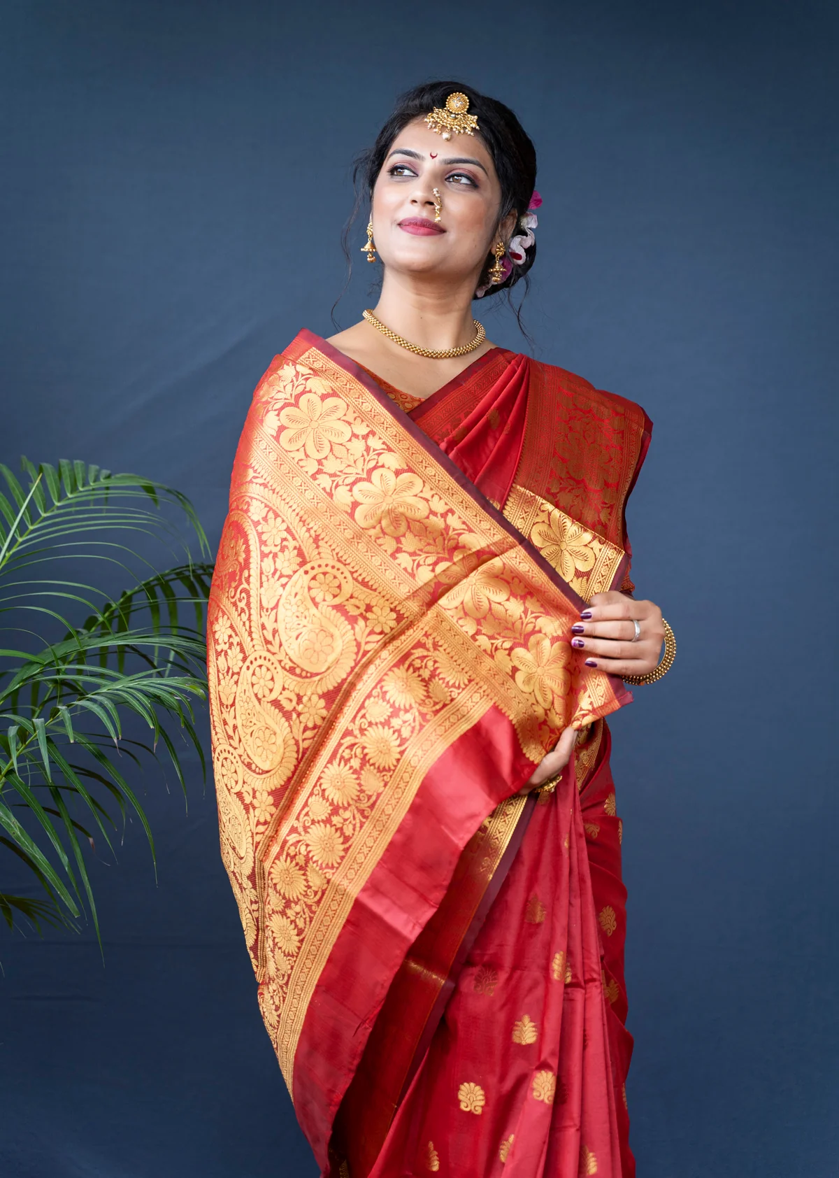 Sareely Red Banarasi Silk Saree With Blouse