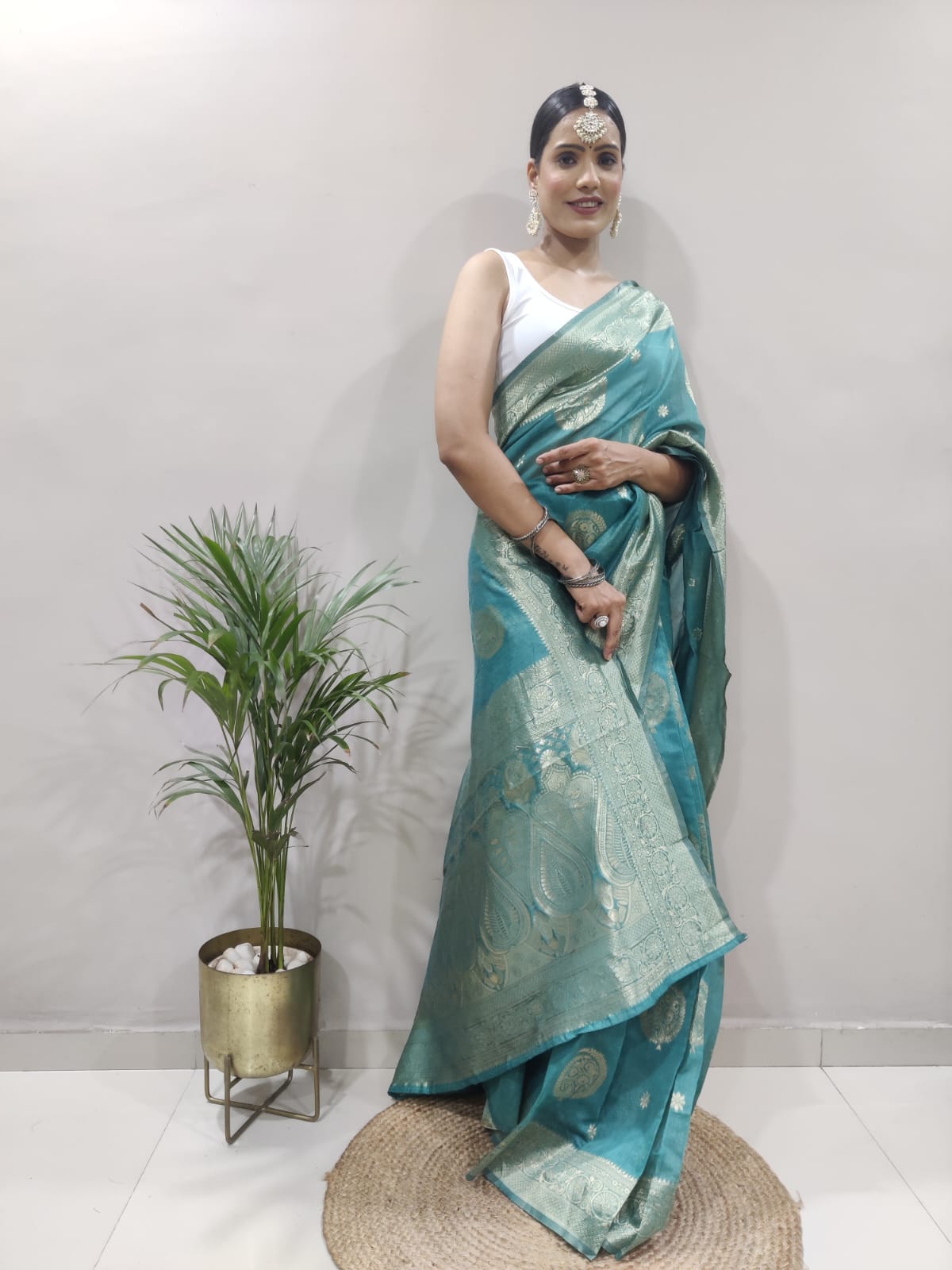 Soothing 1-Minute Ready To Wear Sea Green Soft Silk Saree - Sareelystore