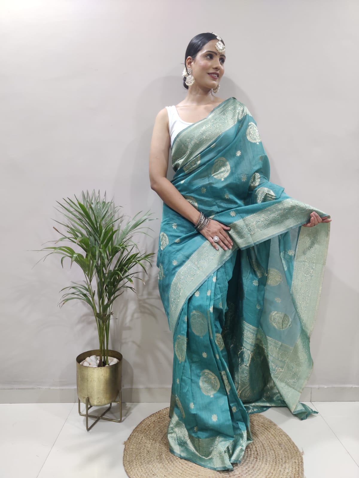 Soothing 1-Minute Ready To Wear Sea Green Soft Silk Saree - Sareelystore