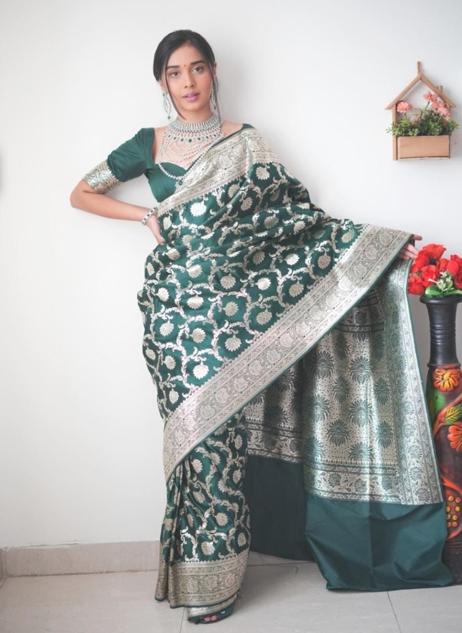 1-Minute Ready To Wear Green Soft Silk Saree - Sareelystore