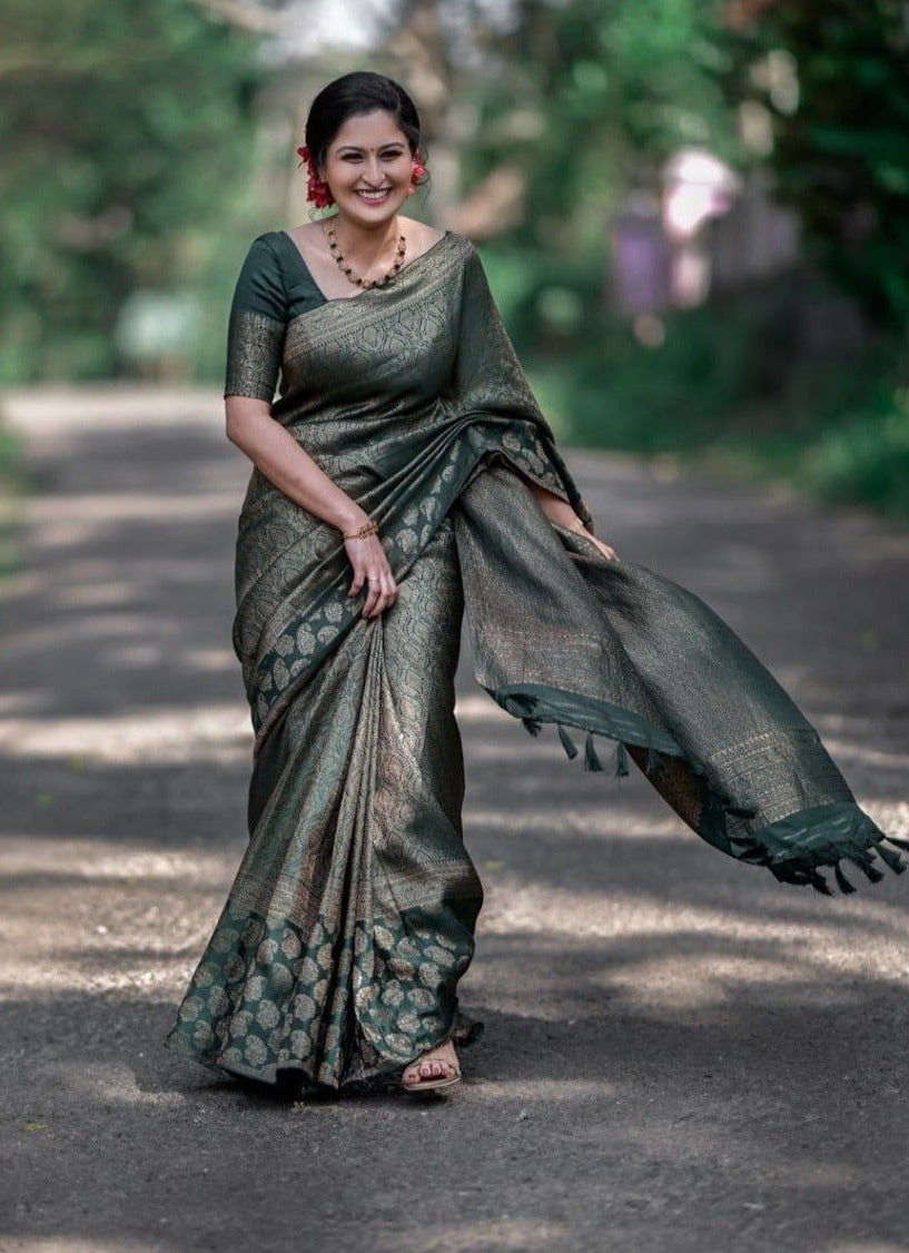 Ravishing Green Soft Silk Saree With Uplifting Blouse Piece - Sareelystore