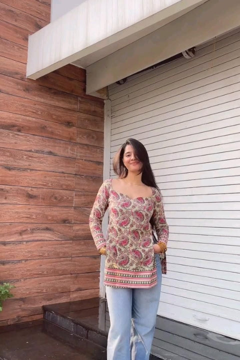 Everyday Elegance Block Print Sweetheart Neck Short Kurta