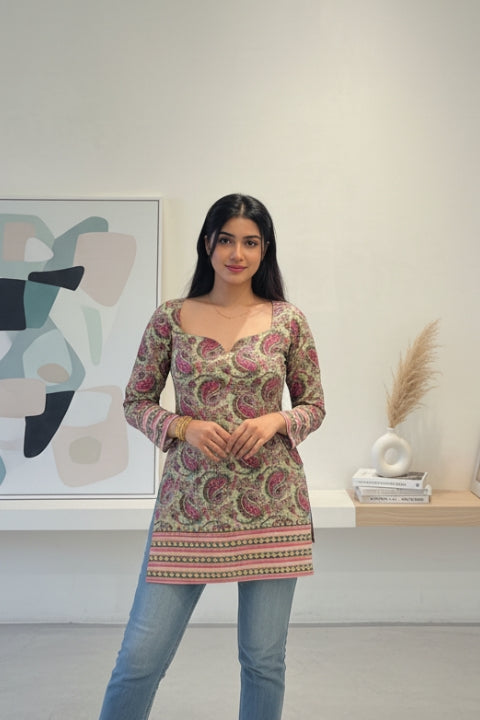 Everyday Elegance Block Print Sweetheart Neck Short Kurta