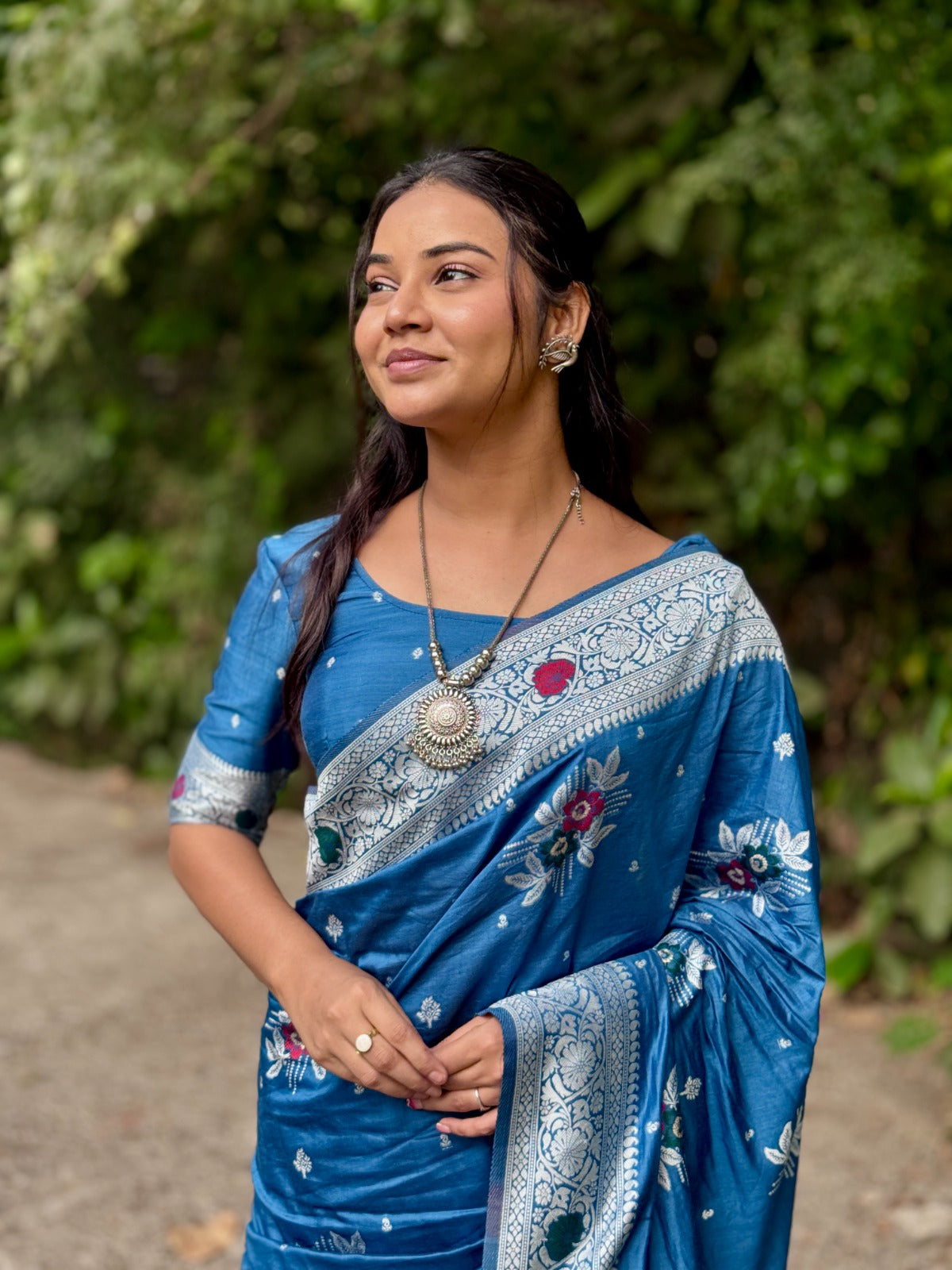 Maslin Cotton Silk Saree with Artistic Half-and-Half Floral & Minakari Prints, Zari Woven Border & Grand Jacquard Pallu  With Contrast Blouse.