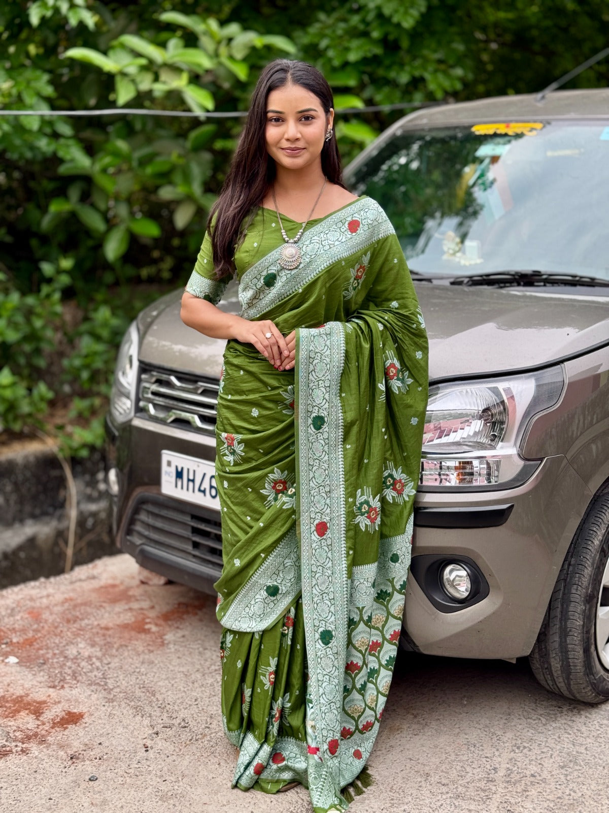 Maslin Cotton Silk Saree with Artistic Floral & Minakari Prints, Zari Woven Jacquard Border, and Grand Pallu