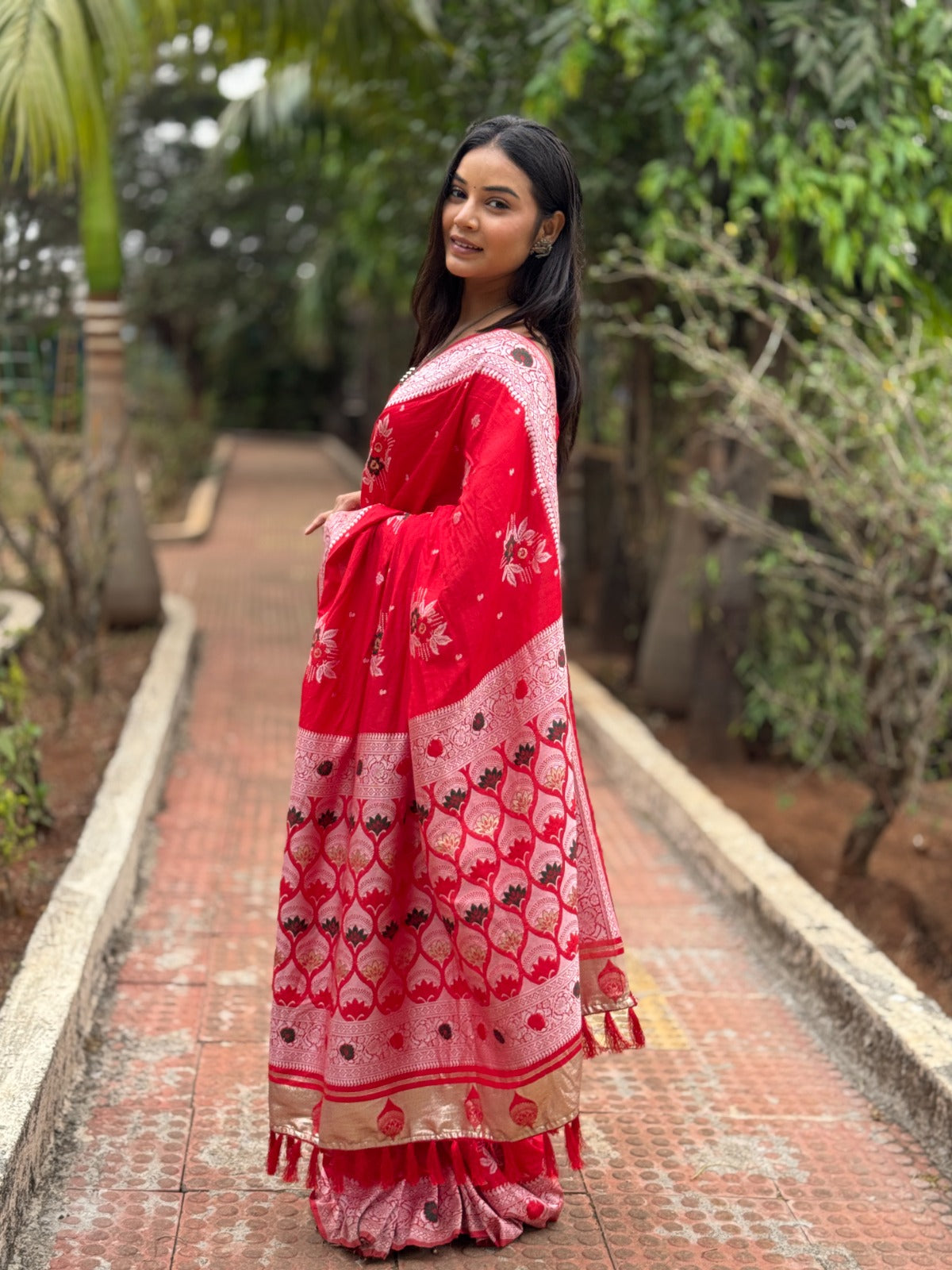 Maslin Cotton Silk Saree with Unique Half-and-Half Floral & Minakari Prints