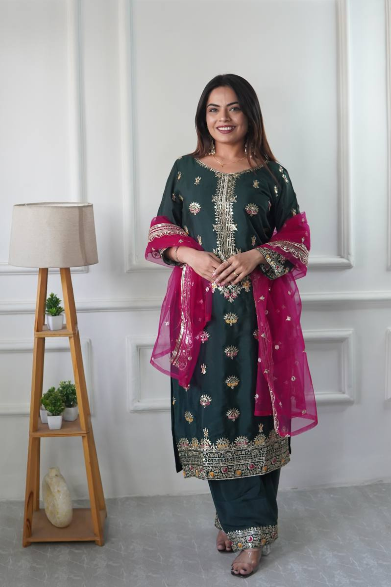 Three-Piece Set of Dark Green Kurta Dupatta Pants Made of Pure Vichitra Silk