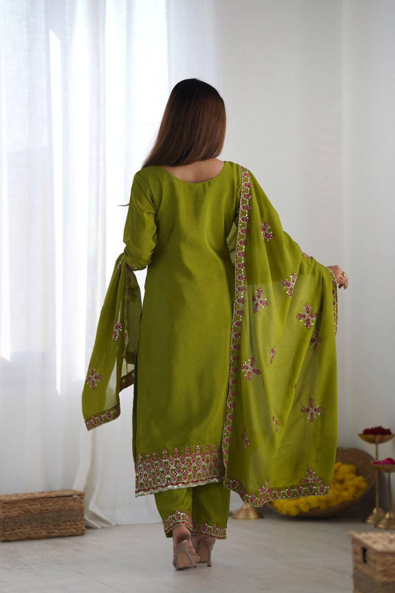 Green Heavy Pure Chinnon Silk Kurta Dupatta Pant Set