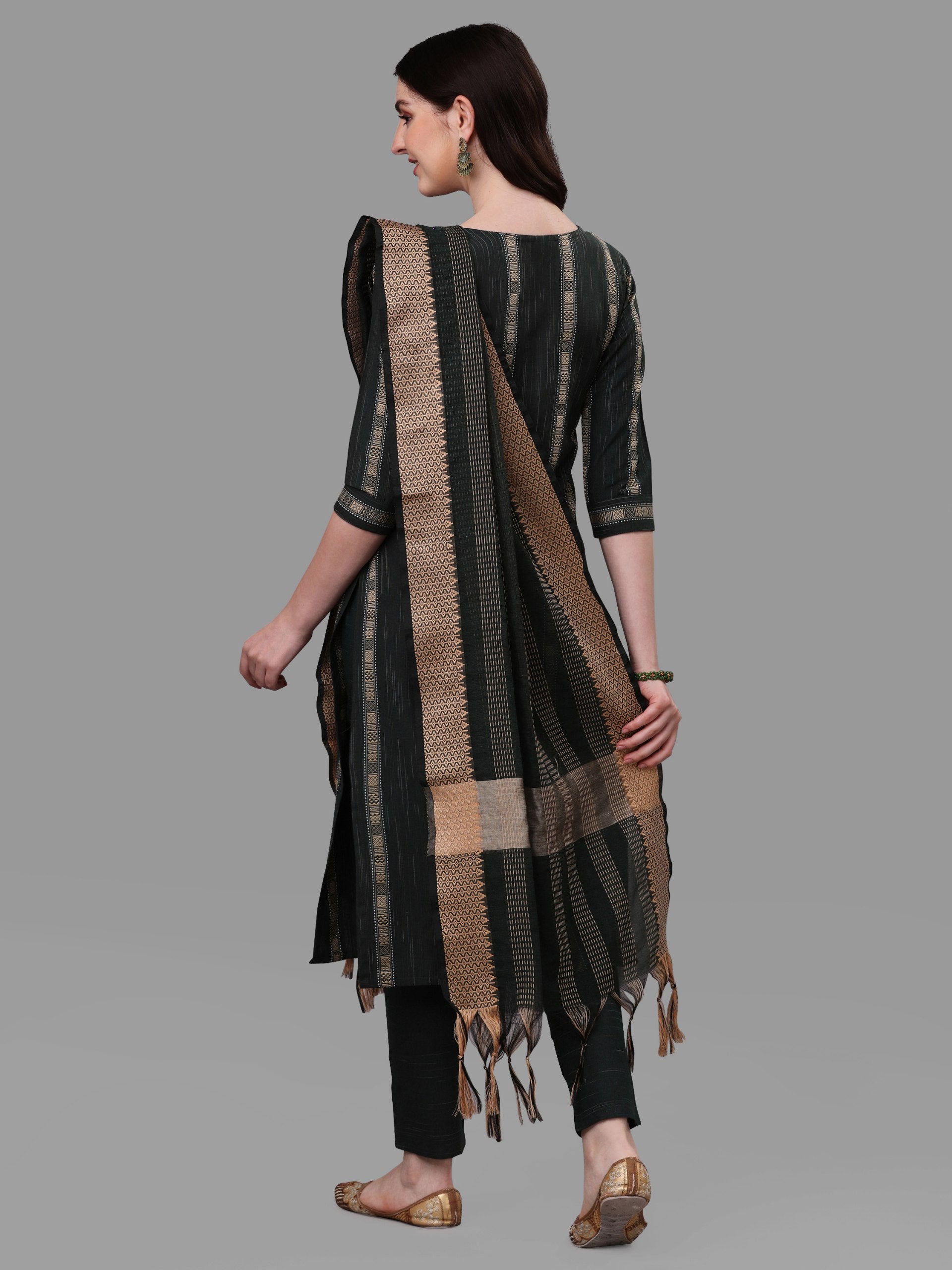 Black Round Neck Kurta Set With Dupatta