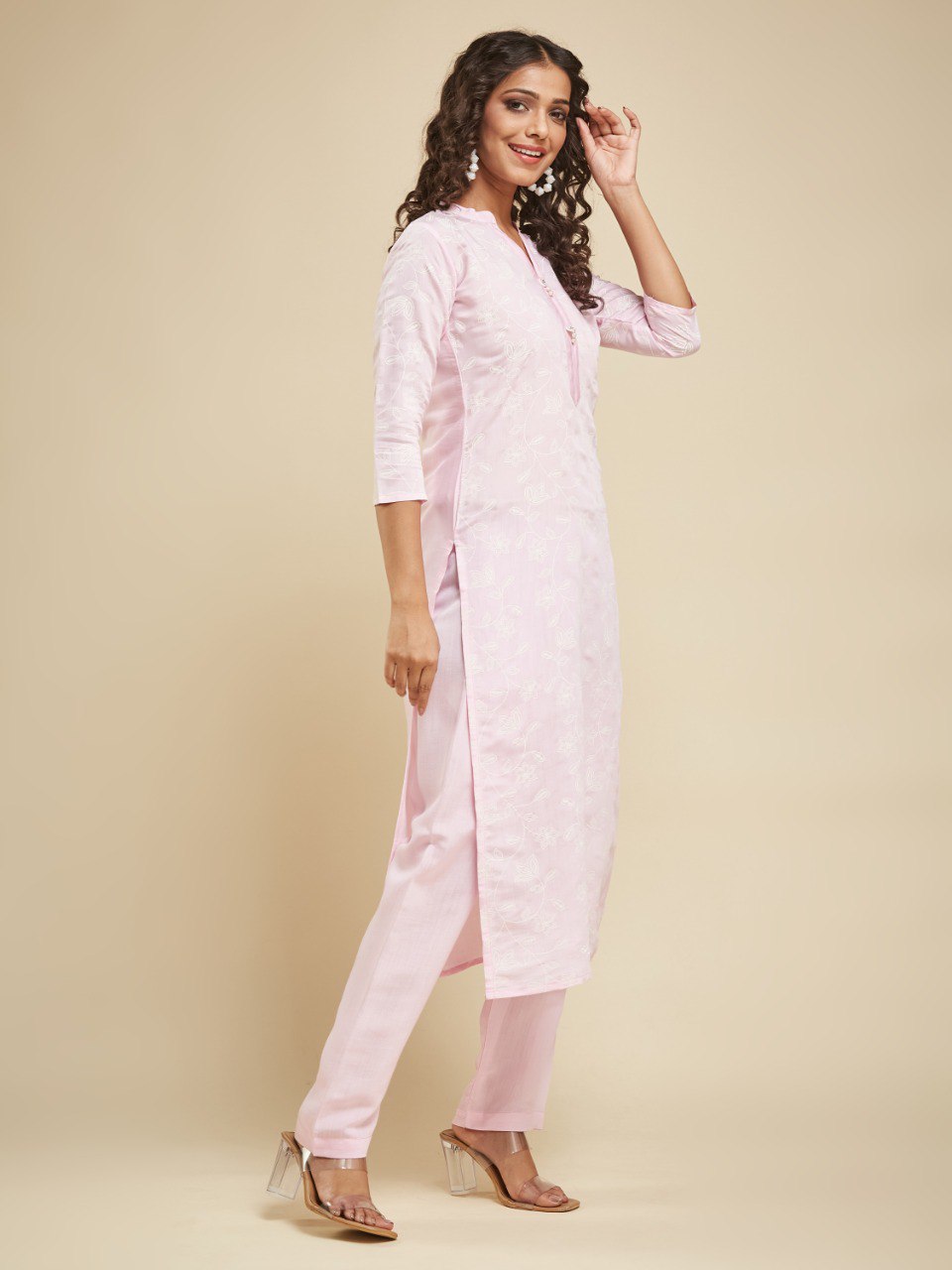 Most Beautiful Designer Kurta Suit Set On Heavy Viscose Fabric With Inner