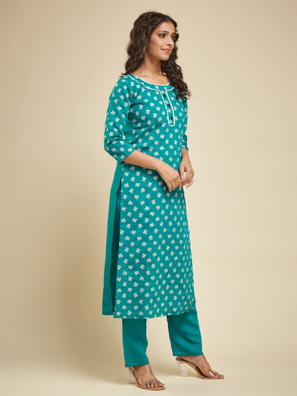 Most Beautiful Rama Designer Kurta Suit Set On Heavy Viscose Fabric With Inner