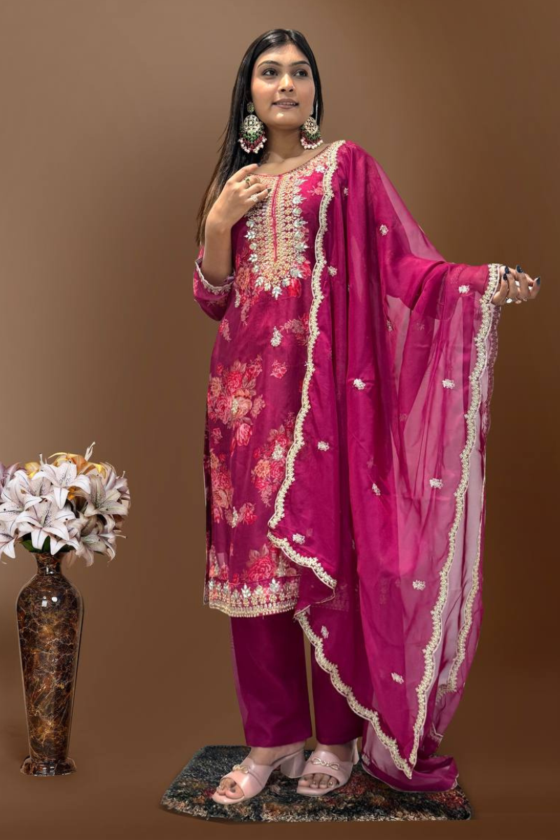 Three-piece kurta dupatta pantsuit set in pink pure kundan organza.